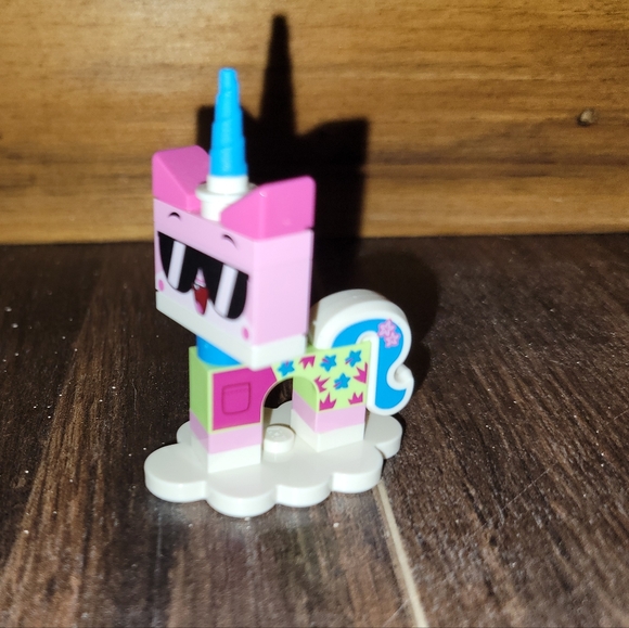 LEGO Unikitty Series 1 Minifigures 41775 Cat Shades - Picture 5 of 7